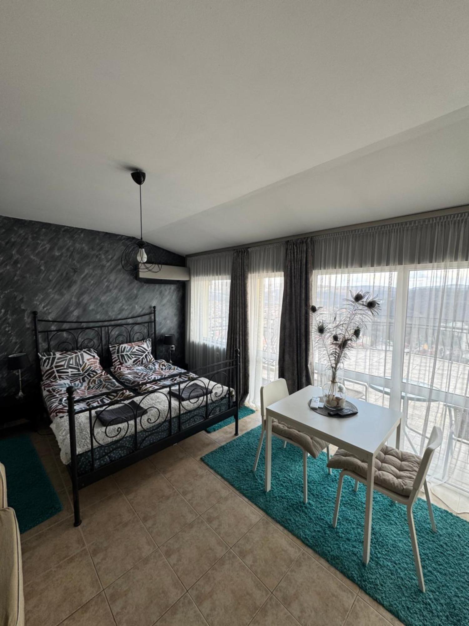 Top Sky View - Studio Panorama Veliko Tŭrnovo Exterior foto
